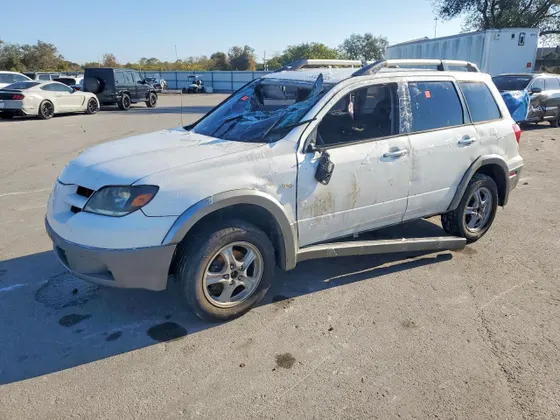 2004 Mitsubishi Outlander LS