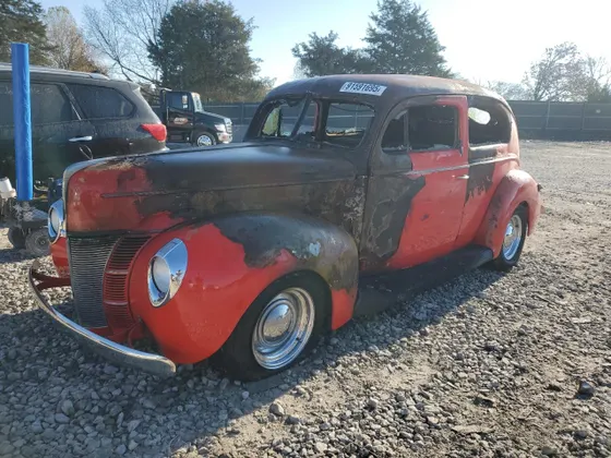 1940 Ford CUSTOM DELUXE
