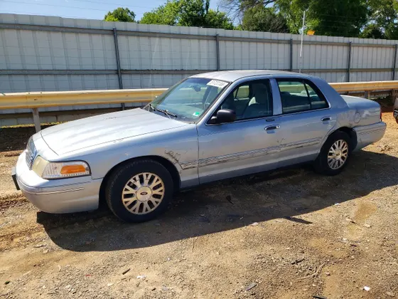 2004 Ford Crown Victoria LX