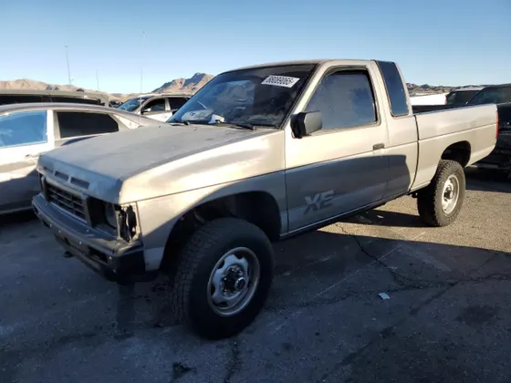 1986 Nissan D21 KING CAB