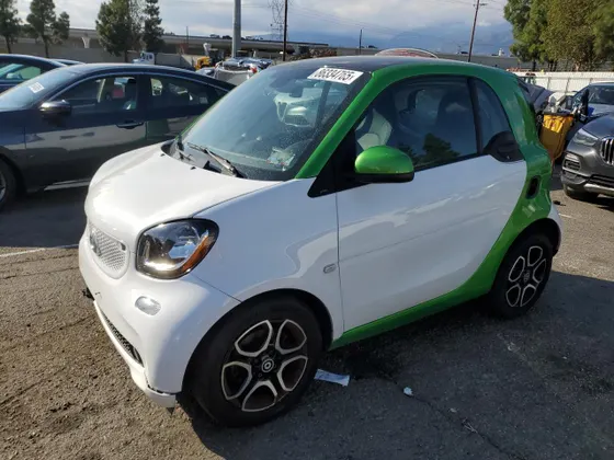 2017 smart fortwo electric drive pure