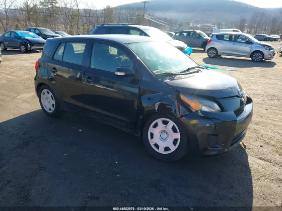 2013 Scion xD