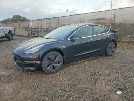 2019 Tesla Model 3 Mid Range