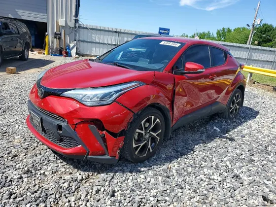 2022 Toyota C-HR XLE