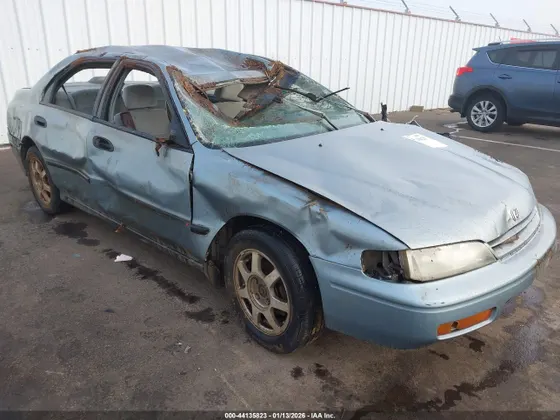 1995 Honda Accord Sdn DX