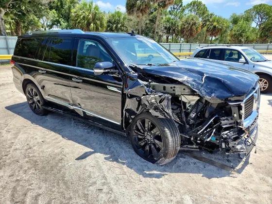 2023 Lincoln Navigator L Reserve