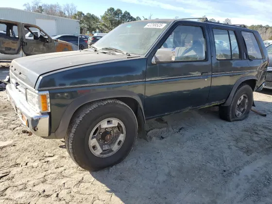 1993 Nissan Pathfinder SE