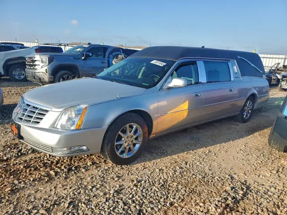 2011 Cadillac DTS Professional Limousine