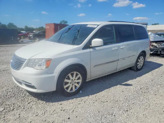 2016 Chrysler Town & Country Touring