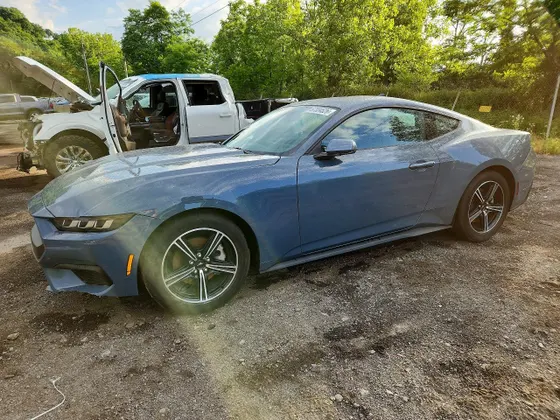 2025 Ford Mustang EcoBoost Premium