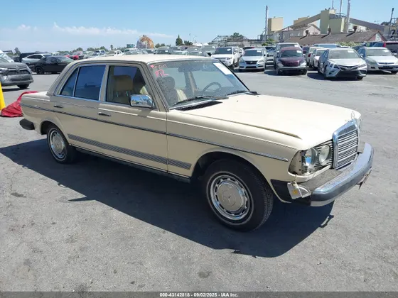 1983 Mercedes-Benz 240 Series 240D