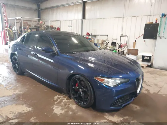 2018 Alfa Romeo Giulia Ti Sport