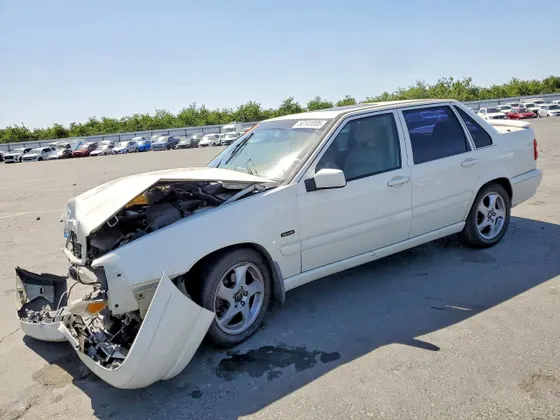 1998 Volvo S70 T5