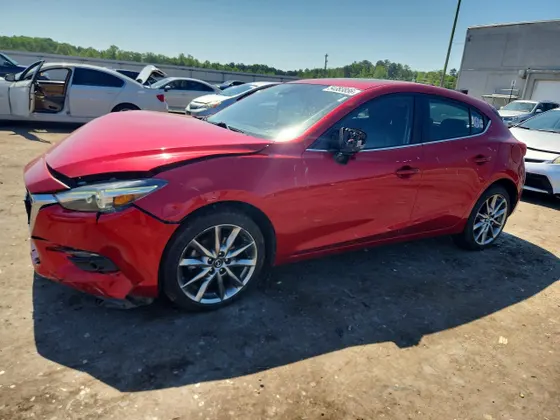 2018 Mazda Mazda3 5-Door Grand Touring