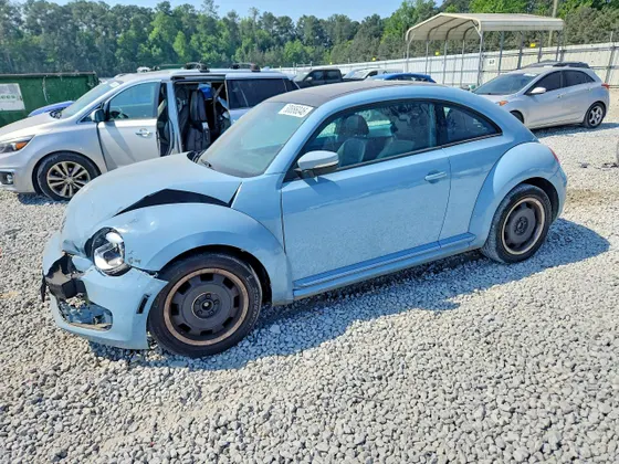 2012 Volkswagen Beetle 2.5L PZEV