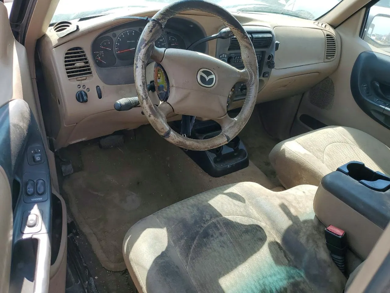 2003 Mazda B-Series 4WD Truck SE
