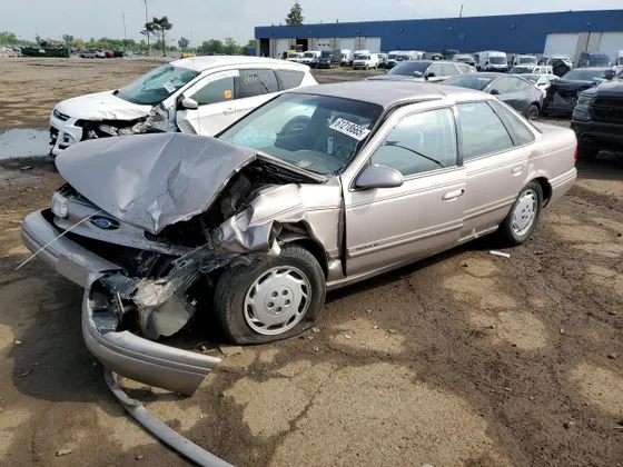 1994 Ford Taurus GL