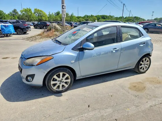 2013 Mazda Mazda2 Touring