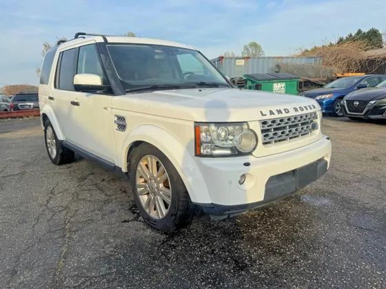 2011 Land Rover LR4 LUX
