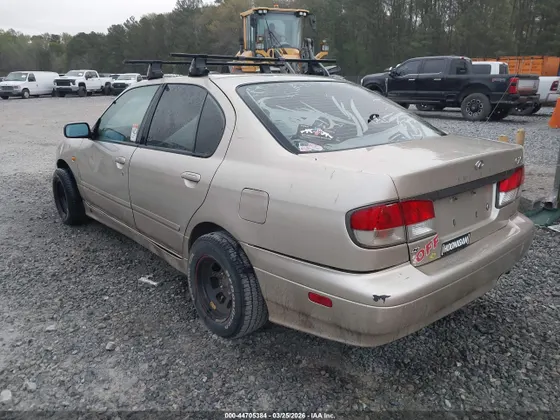 2000 INFINITI G20 Luxury