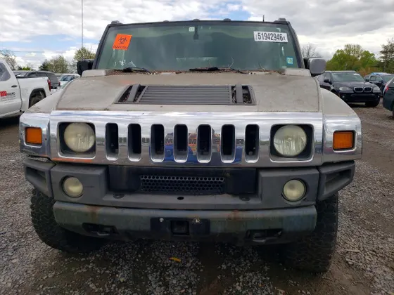 2004 HUMMER H2