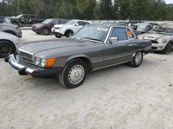 1980 Mercedes-Benz SL 450 SL