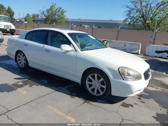 2002 INFINITI Q45 LUXURY