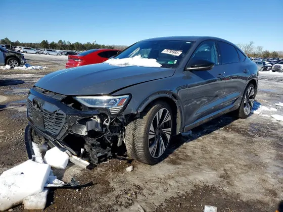 2024 Audi Q8 e-tron Sportback S line Prestige