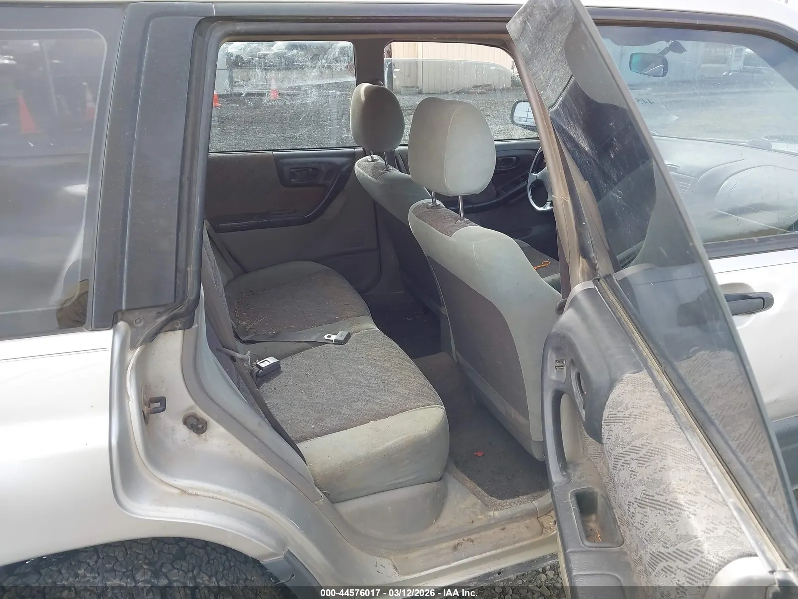 2000 Subaru Forester L