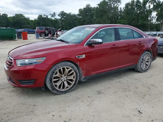 2017 Ford Taurus Limited