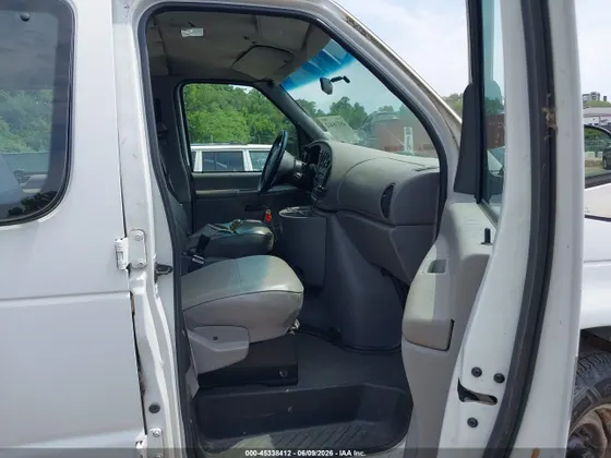 1997 Ford Club Wagon XL