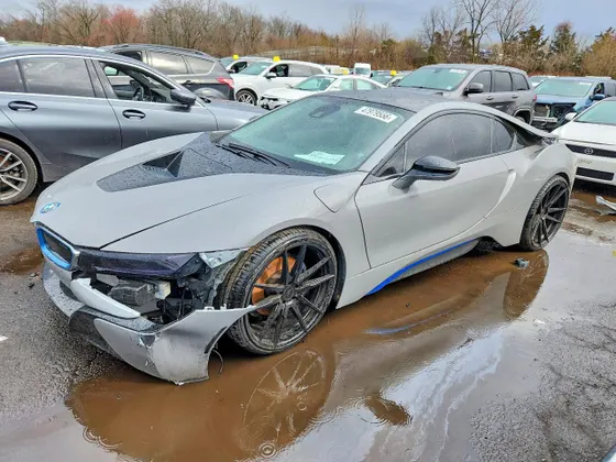 2016 BMW i8