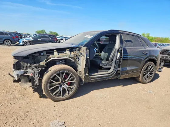 2023 Audi Q8 Prestige