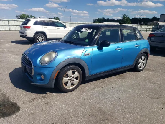2016 MINI Cooper Hardtop 4 Door COOPER