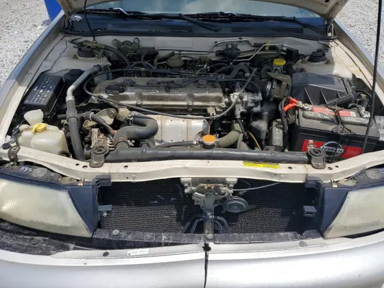 1997 Nissan Altima XE