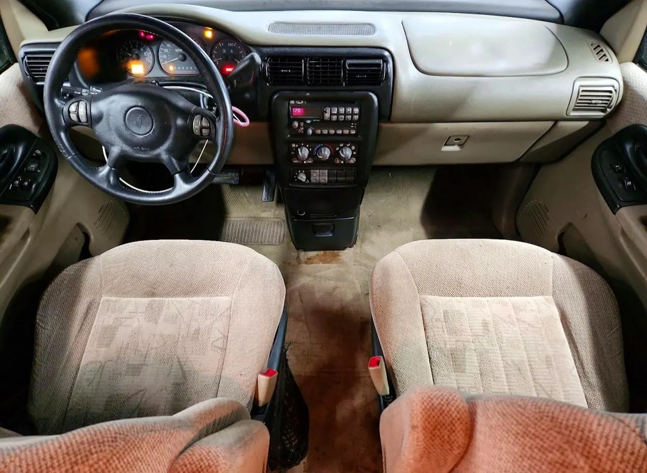 2002 Pontiac Montana w/1SA Pkg