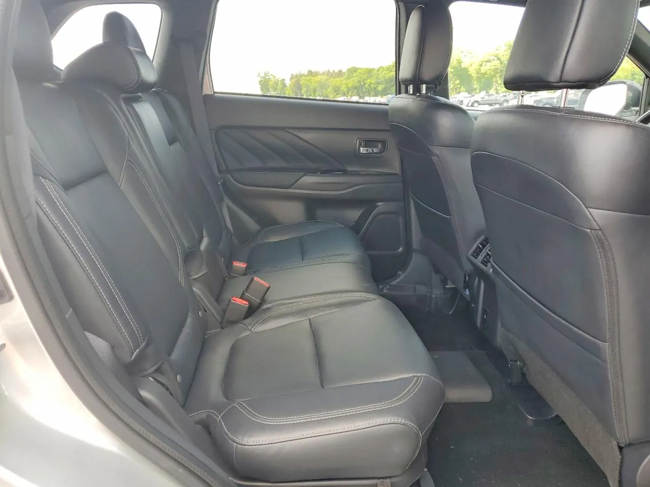 2022 Mitsubishi Outlander PHEV SEL