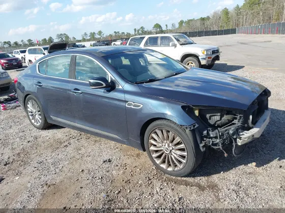 2015 Kia K900 Luxury