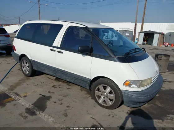 1995 Toyota Previa DX