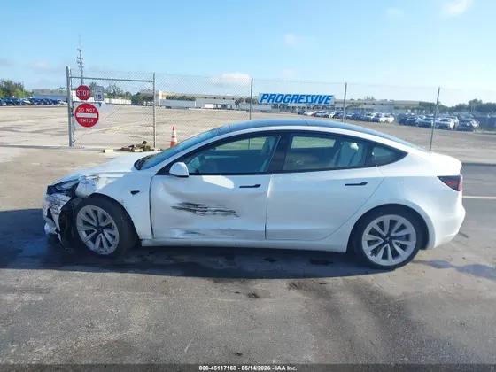 2022 Tesla Model 3 REAR-WHEEL DRIVE