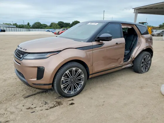 2025 Land Rover Range Rover Evoque Core S