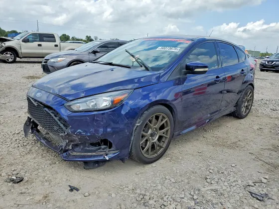 2017 Ford Focus ST