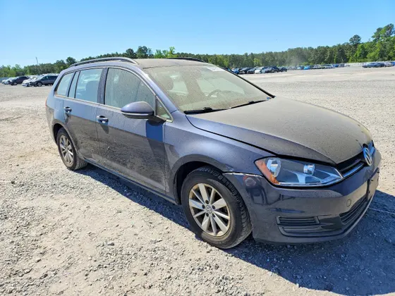 2016 Volkswagen Golf SportWagen TSI S