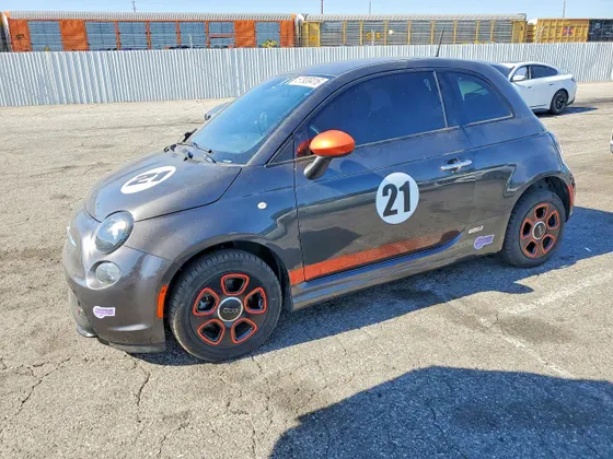 2015 FIAT 500e 500