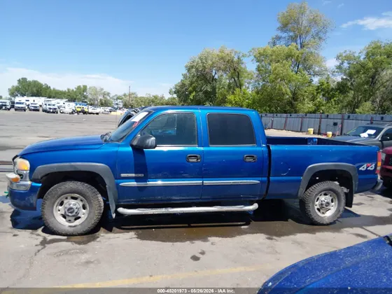 2004 GMC Sierra 2500 Crew Cab SLT