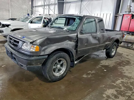2005 Mazda B-Series 4WD Truck SE