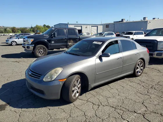 2005 INFINITI G35 Sedan G35