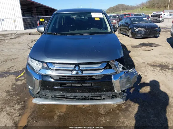 2016 Mitsubishi Outlander SE