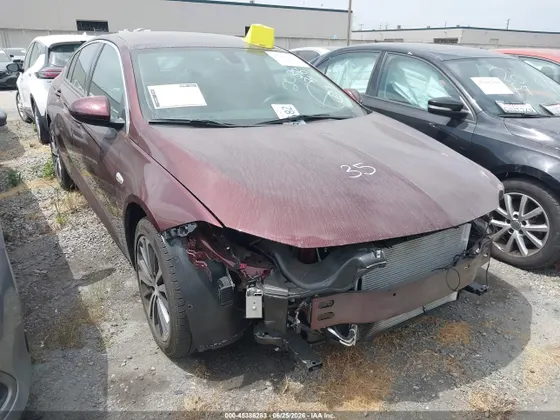 2019 Buick Regal Sportback Essence