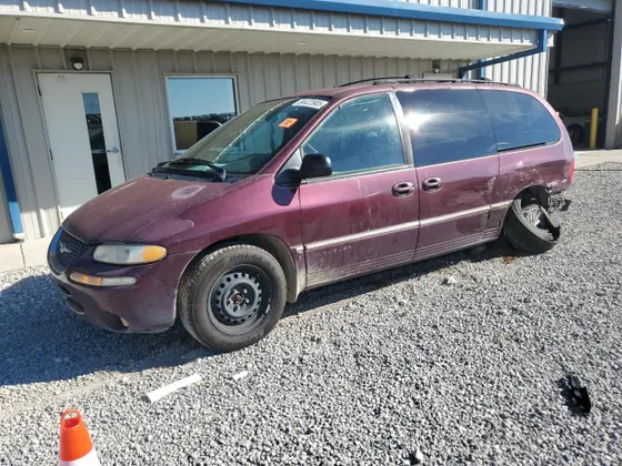 1998 Chrysler Town & Country LXi
